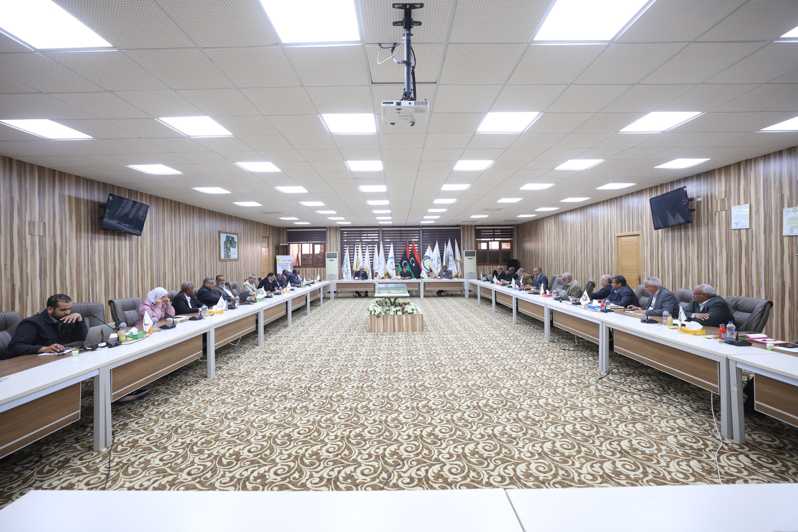 مجلــس الجامعــة يعقــد الاجتمــاع الاعتيــادي الحــادي عشــر لعــام (2025م).