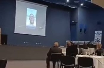 عميــد كليـة الطـب البيطــري يشــارك فـي ملتقـى علمـي دولـي بتونـس