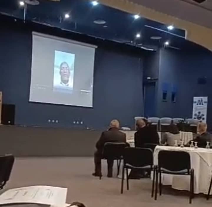 عميــد كليـة الطـب البيطــري يشــارك فـي ملتقـى علمـي دولـي بتونـس