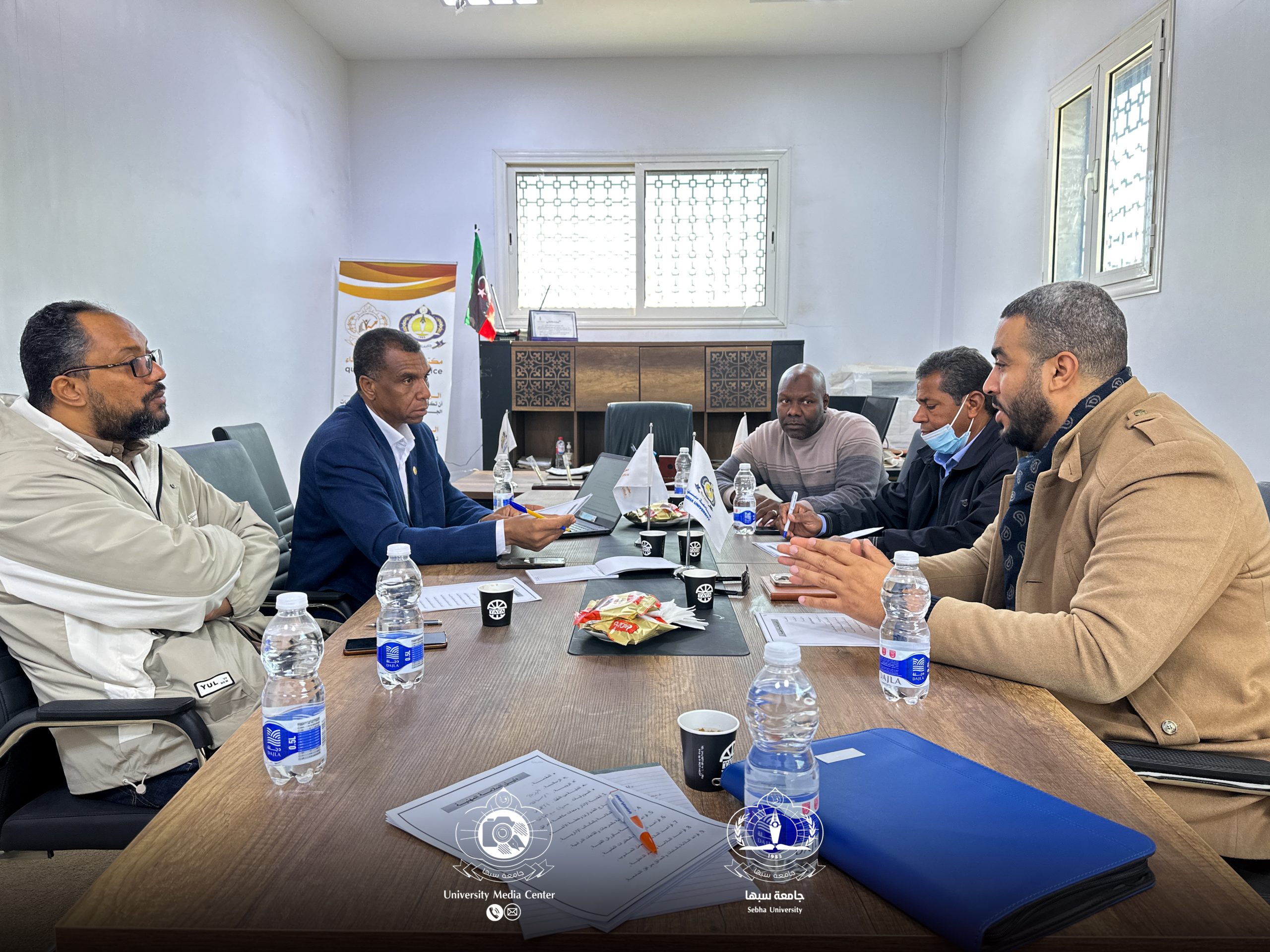 لجنــة إعـداد دليـل الصحـة والسلامـة المهنـية تعقـد اجتماعـها الدوري الأول للعــام (2026م).