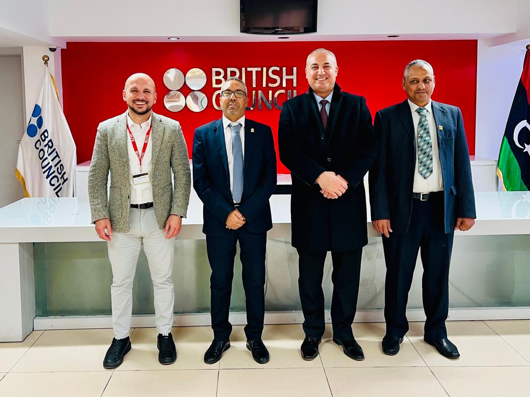 لقـاء بيـن مركـز اللغـات- جامعـة سبـها والمركـز الثقافـي البريطـاني ( British Council ) لمناقشـة جوانـب التعـاون المشـترك في تعلـيم اللغـة الإنجليـزية