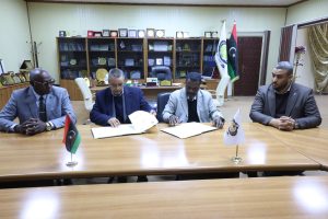 جامعة سبها توقع اتفاقية تعاون علمي مع المختبر المرجعي الطبي بسبها