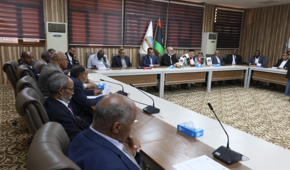 جامـعة سـبها تستضـيف الاجتـماع الأول لعمـداء بلديـات المنطـقة الجنوبـية. - جامعة سبها | Sebha University جامـعة سـبها تستضـيف الاجتـماع الأول لعمـداء بلديـات المنطـقة الجنوبـية.