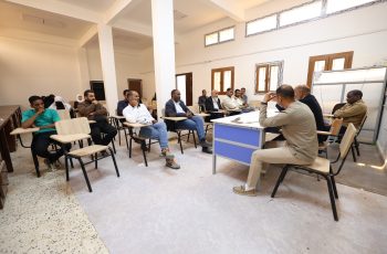  إدارة كلـية الصيـدلة تعـقد اجتماعـها الاعتيـادي الأول للعــام (2026م).