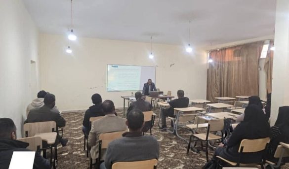 جامـعة سبـها تعـزز عناصــرها التدريـبية عـبر برامـج نوعـية بكلـية التربـية زويـلة .