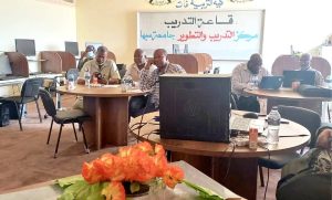 تنفيذ دورة تدريبية بعنوان بكلية التربية غات بعنوان: نظام إدارة المراجع العلمية باستخدام Mendeley Desktop