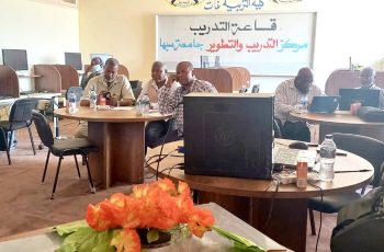 تنفيذ دورة تدريبية بعنوان بكلية التربية غات بعنوان: نظام إدارة المراجع العلمية باستخدام Mendeley Desktop