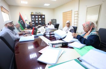  لجـنة شـؤون الموظفـين تعـقد اجتمـاعها الدوري الخـامس لعـام (2026م) .